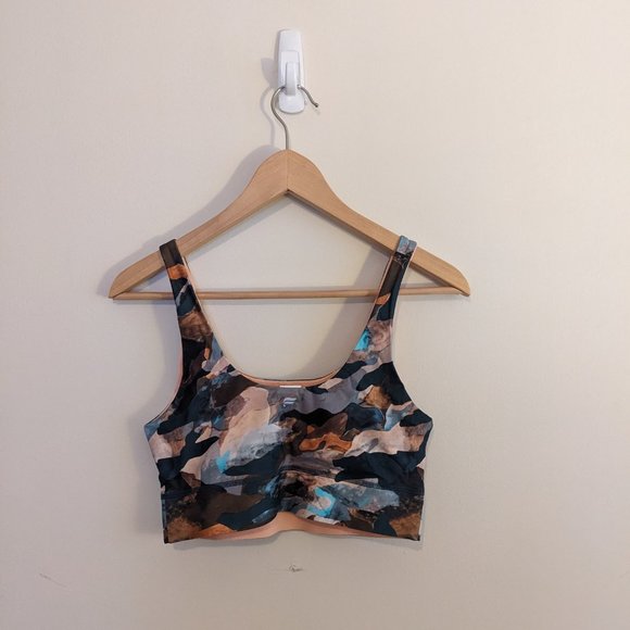 Fabletics Harlyn Reversible Midi Medium Impact Sports Bra Size Small Color Multi - Picture 8 of 9